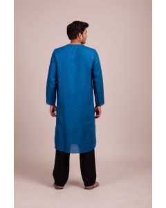 Slot Neck Full Sleeve Kurta With Black Piping Detail